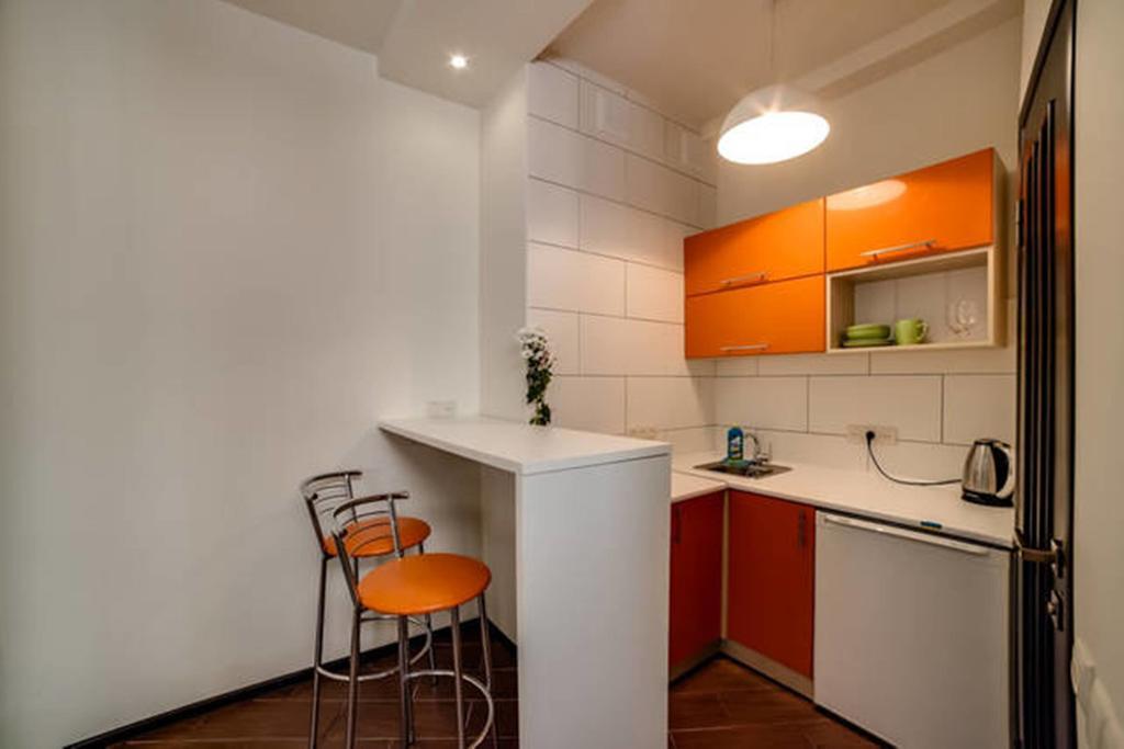 Apartments On Roppoporta 7B Lviv Ngoại thất bức ảnh